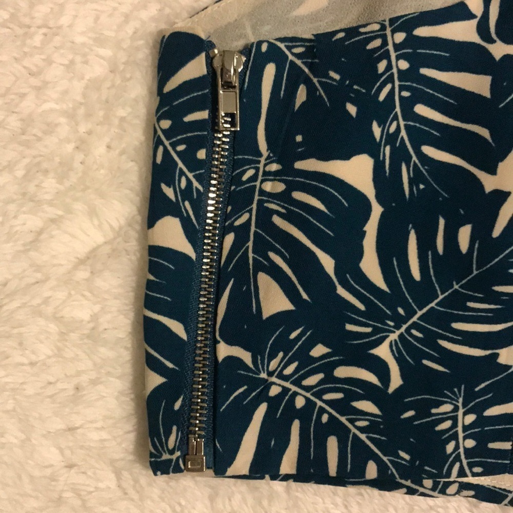 Dynamite Tank Top - Picture 4 of 7